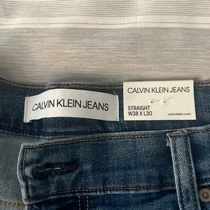 Men’s NWT Calvin Klein Straight Jeans